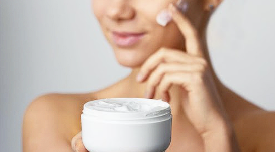 Hydrator vs. Moisturizer