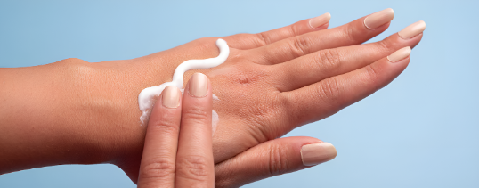 Choosing the Right Cream: A Guide to Skin Hydration and Treatment