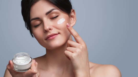 Benefits of Cream-Based Skincare Products for Hydration